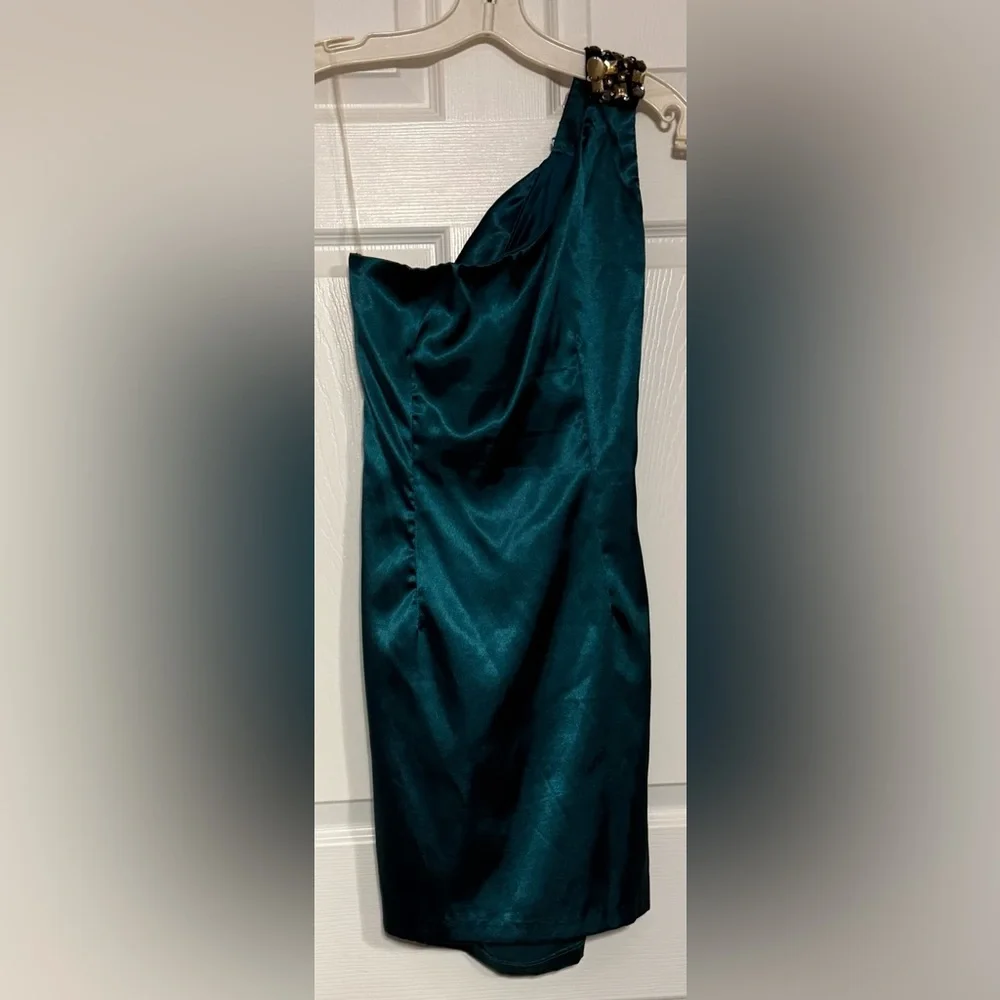 Speechless Emerald Green Satin One-Shoulder Ruched Juniors Dress - Size 7 - Picture 3 of 7